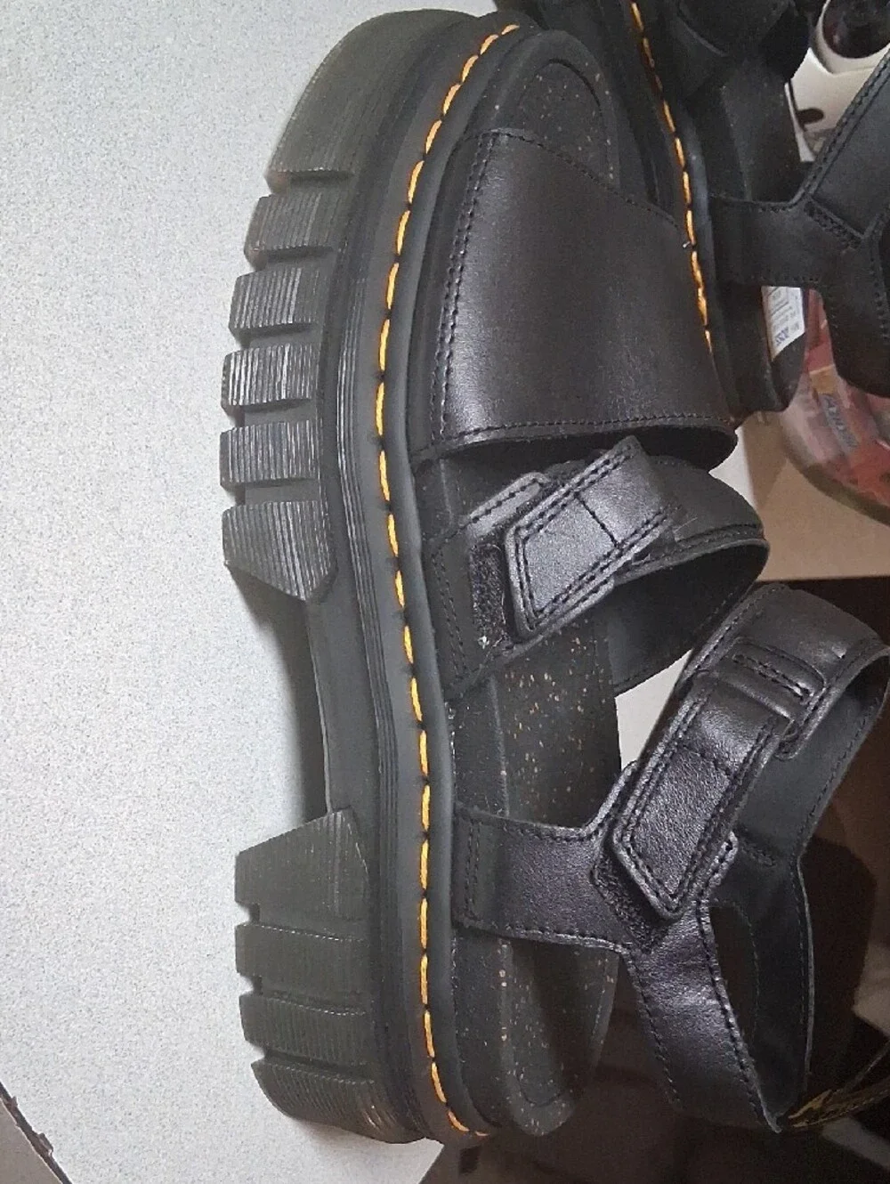 New Womens Dr. Martens Ricki 3 Strap Platform Sandal Size 11